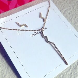 Stella & Dot gold lightening necklace and earring set